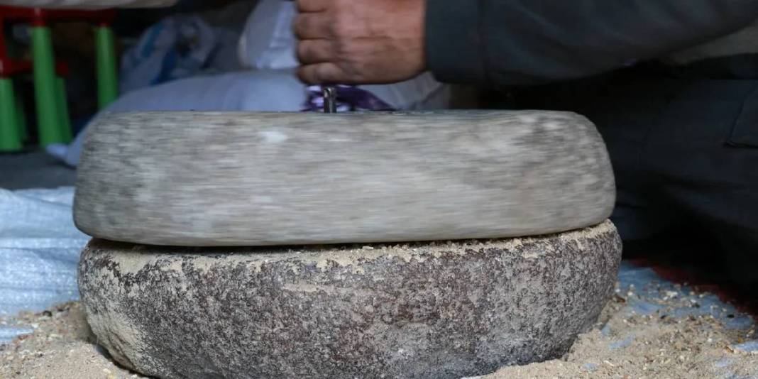 Dede mirası lezzeti geleneksel yöntemlerle hazırlıyorlar: 3 kaşığı tüm gün tok tutuyor 4